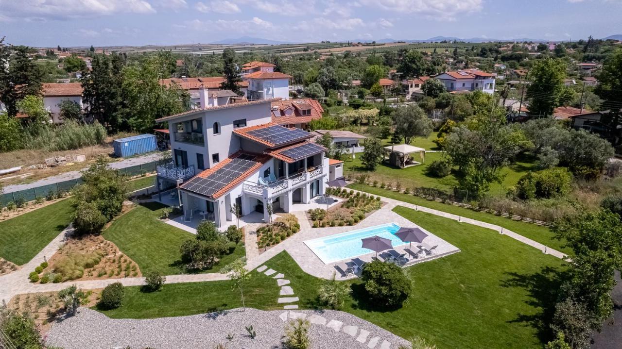 Electra Beachfront Suites, Nea Irakleia Exterior foto