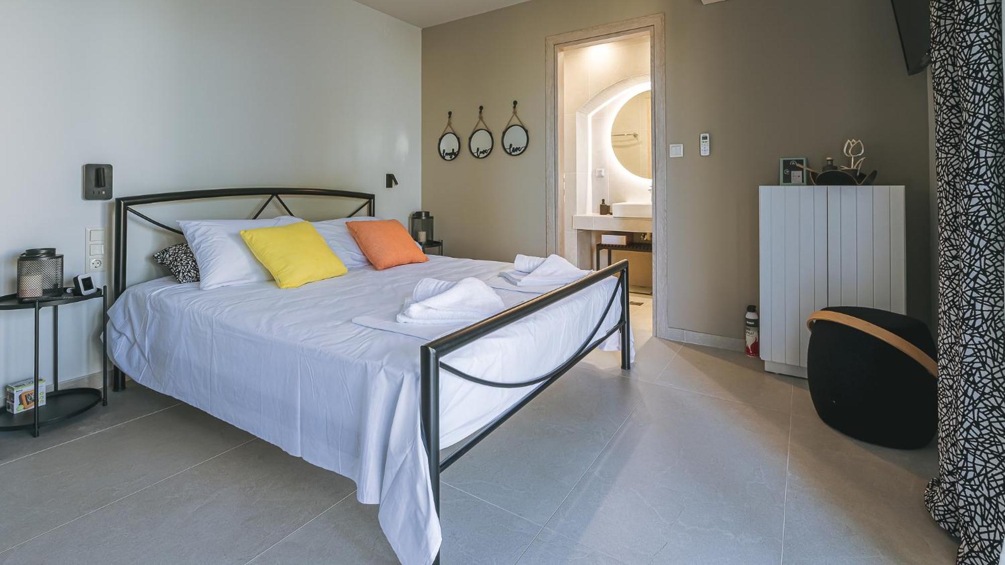 Electra Beachfront Suites, Nea Irakleia Exterior foto