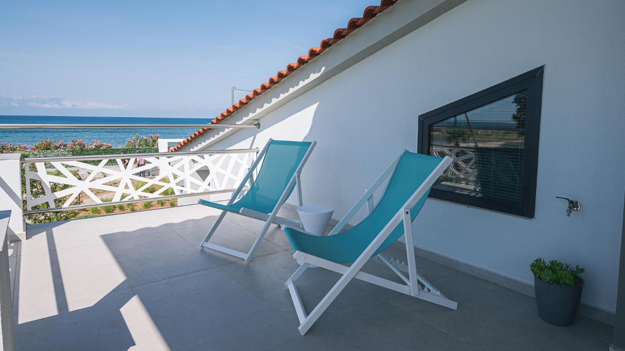 Electra Beachfront Suites, Nea Irakleia Exterior foto