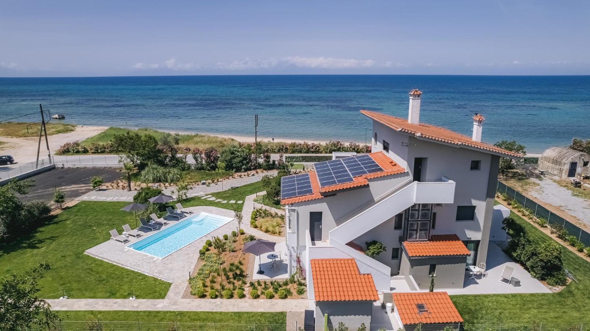 Electra Beachfront Suites, Nea Irakleia Exterior foto