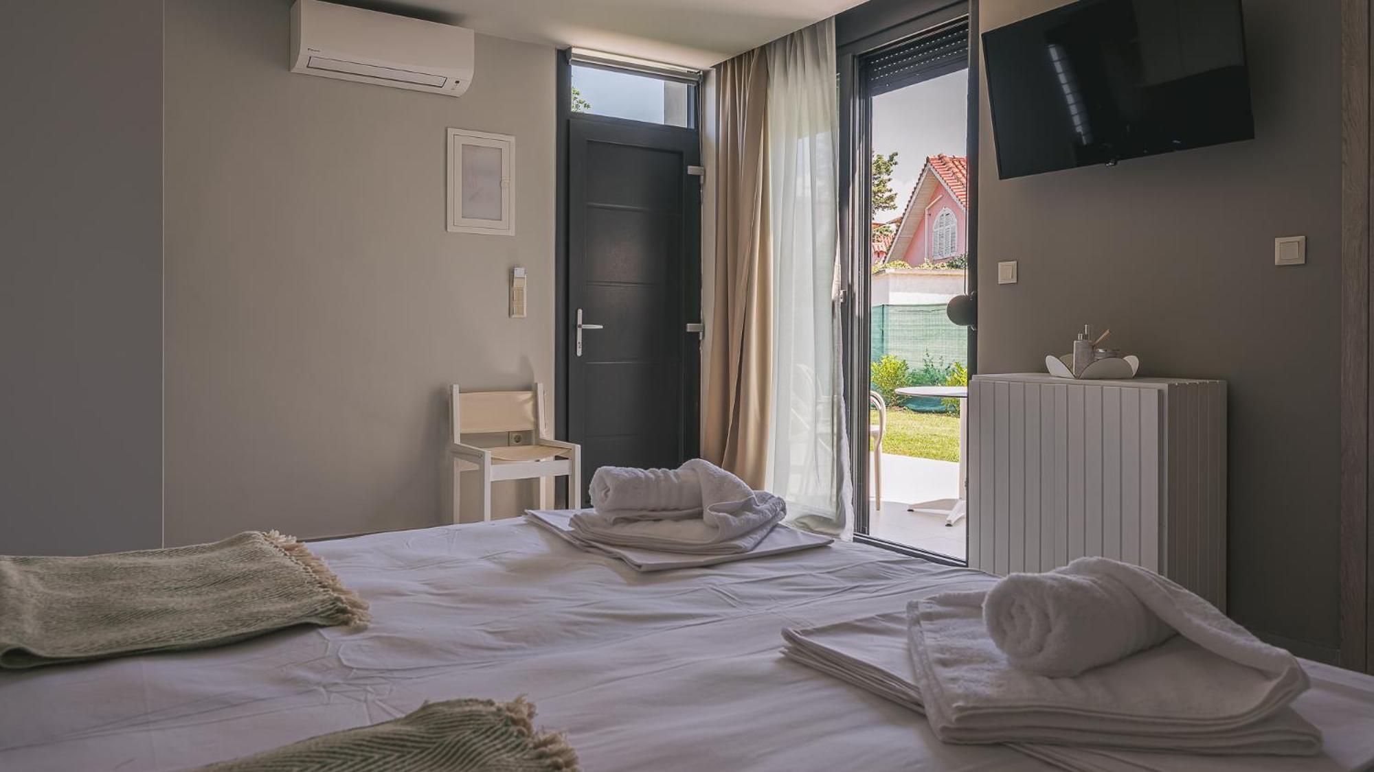 Electra Beachfront Suites, Nea Irakleia Exterior foto