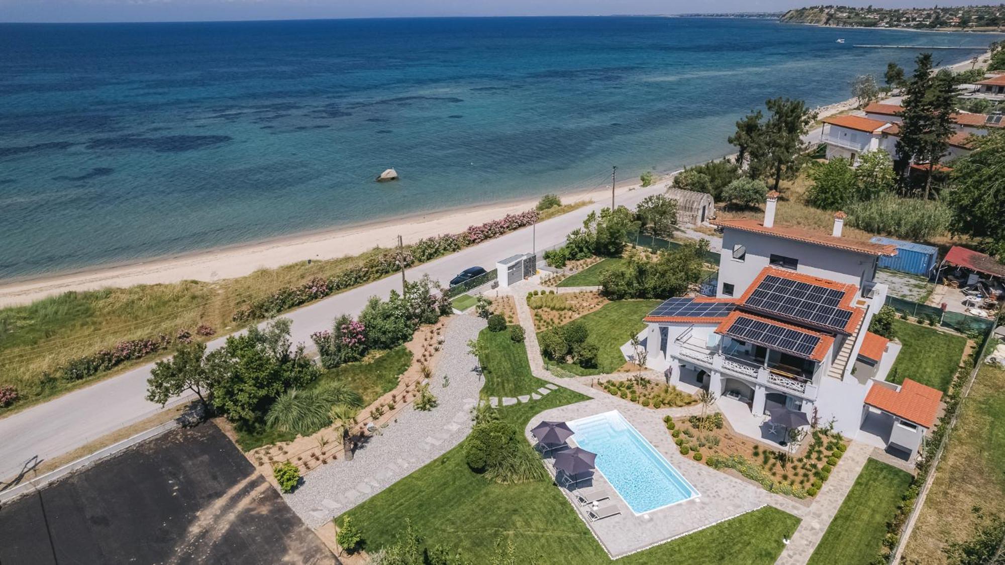 Electra Beachfront Suites, Nea Irakleia Exterior foto